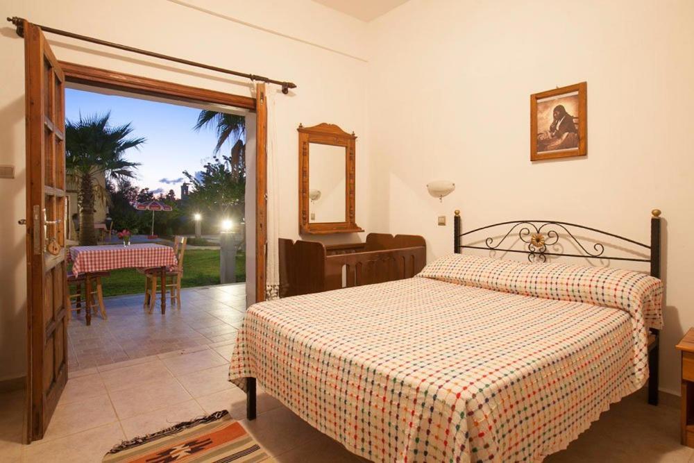 Glaro Garden Hotel Agia Trias Exteriér fotografie